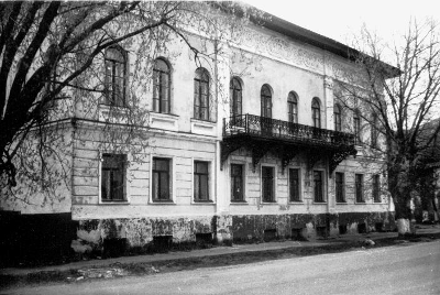  Архитектура на Верхней набережной реки Волги в Костроме