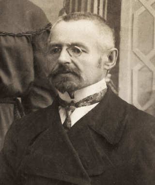  Leonid Kazarinov