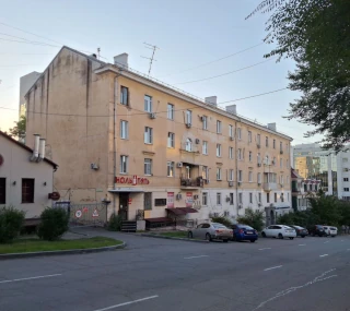  Ул. Калинина, 76 в Хабаровске. Памятная архитектура. Фото: Д. Залкинд 2025