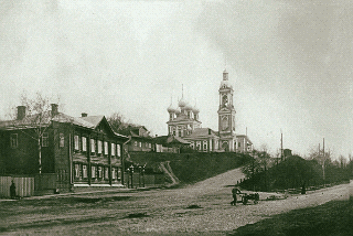 Выложенный камнем Муравьевский склон