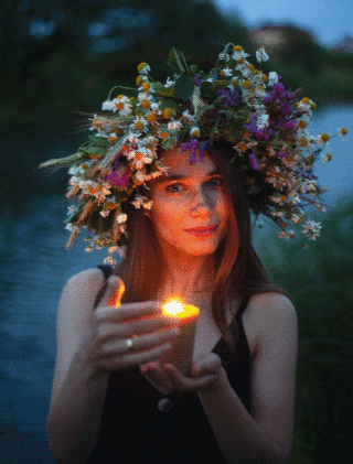  Инсталляции языческих праздников. Модель Арина Вершанская. Кострома в праздники