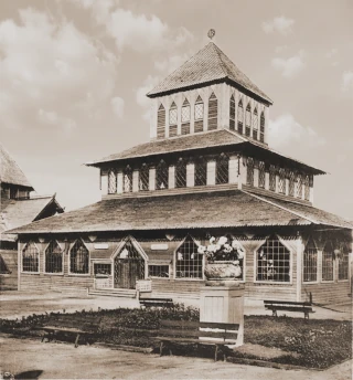  Kostroma exhibition in memory of the 300th anniversary of the House of Romanovs.