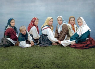  Девчата. Групповой портрет. Russian peasant girls. S.A.Lobovikov