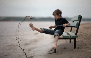 Playing games is the way to learn life.