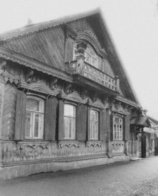 Деревянная архитектура старых улиц города