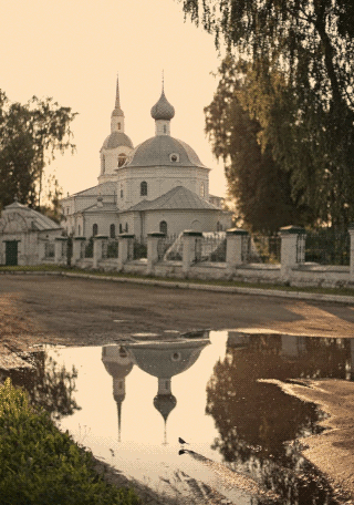  Храм в Селище